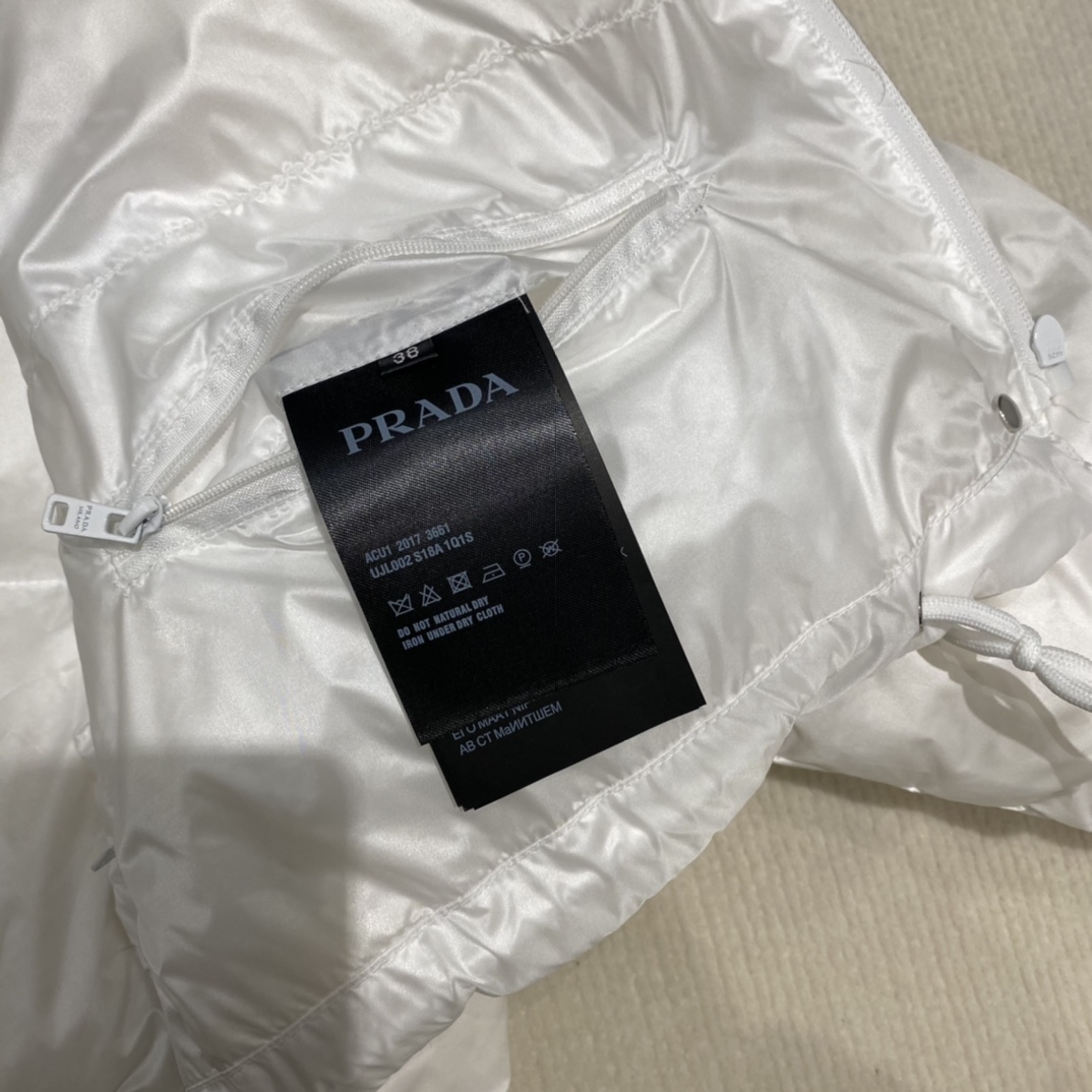 Prada Re-Nylon Convertible Cropped Down Jacket - PerfectKickZ