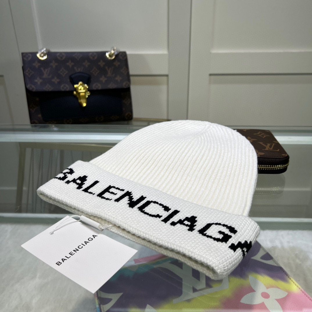 Balenciag Beanie  - PerfectKickZ