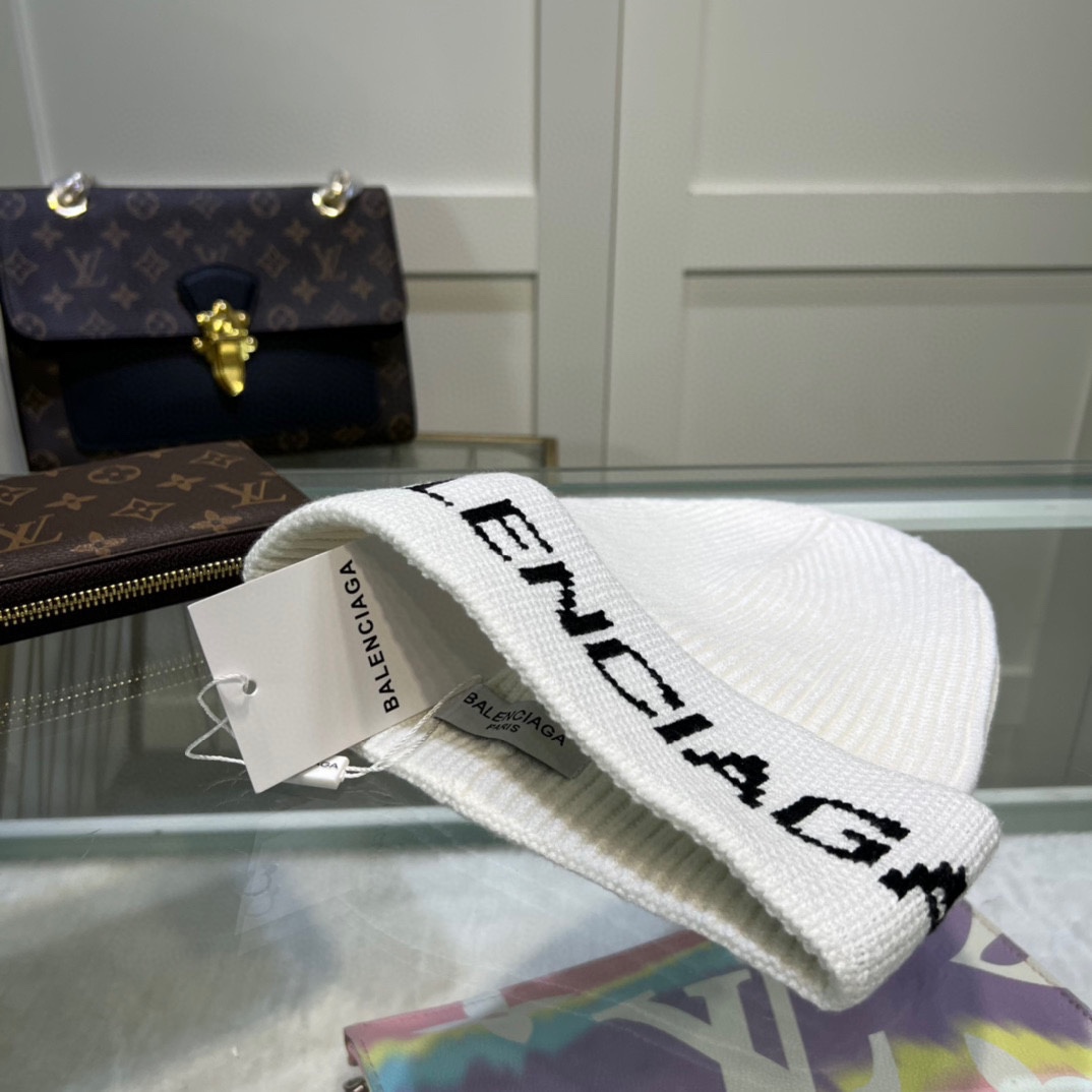 Balenciag Beanie  - PerfectKickZ