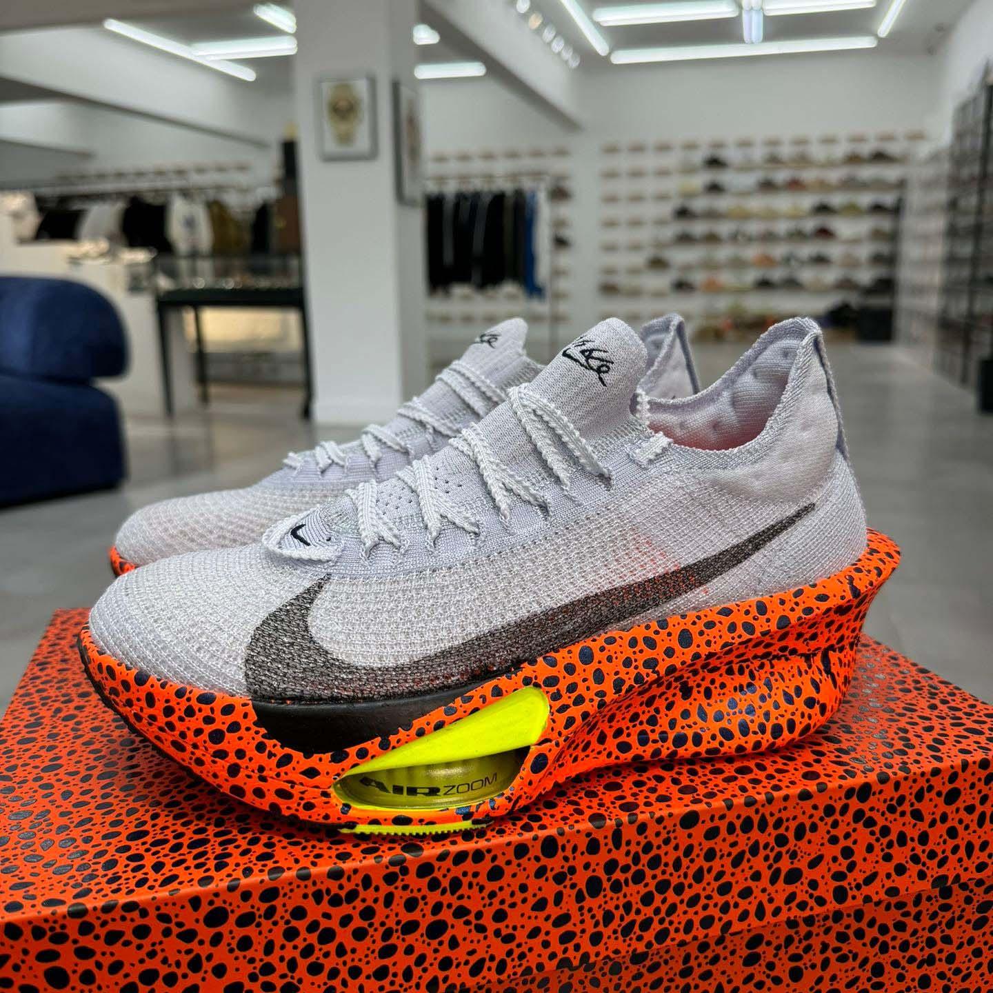 Nike Alphafly 3 Sneaker   FN7672-900 - PerfectKickZ