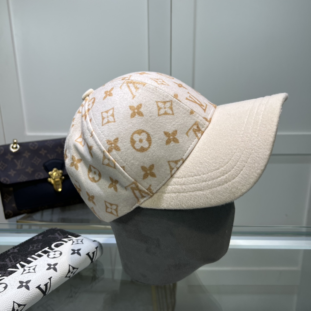 Louis Vuitton Cap - 
