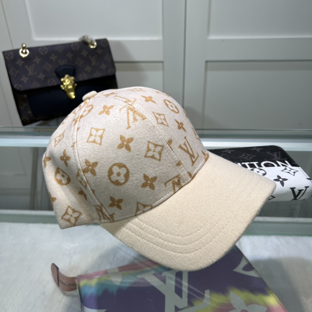 Louis Vuitton Cap - 