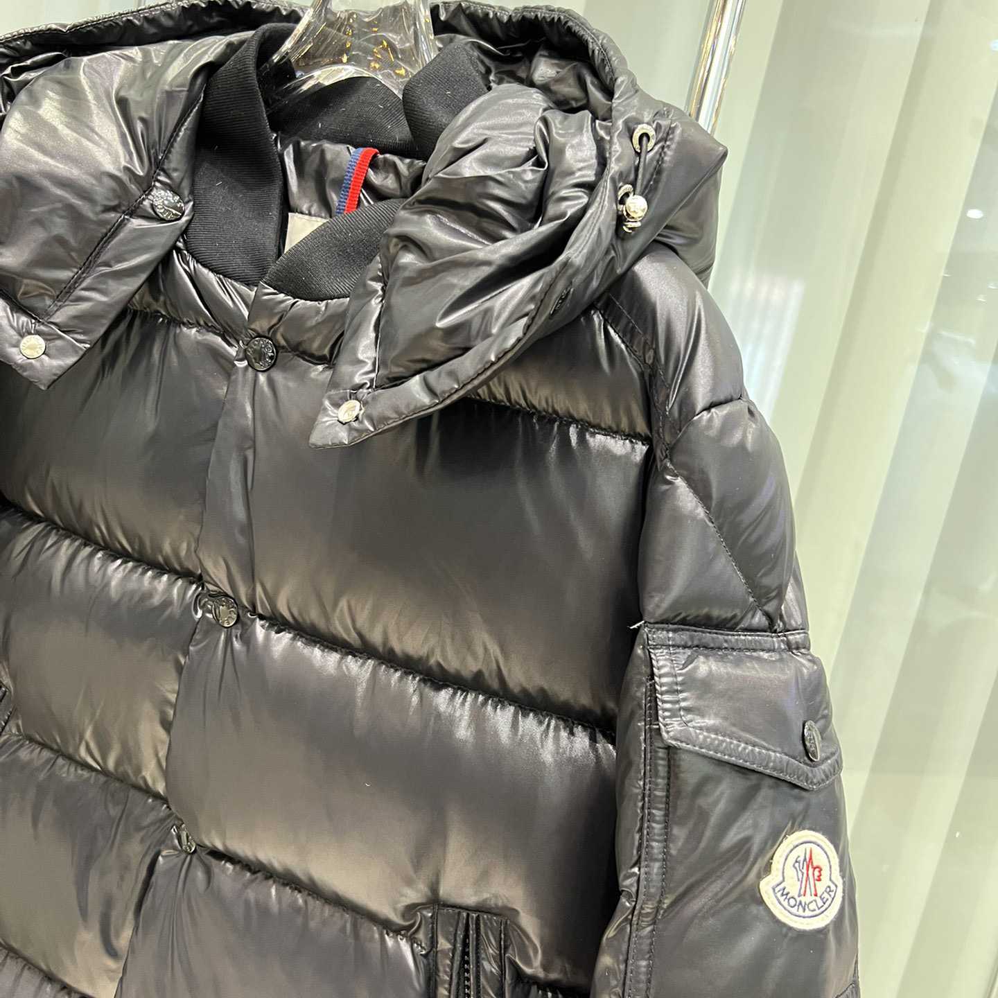 Moncler Maljasset Short Down Jacket  - PerfectKickZ