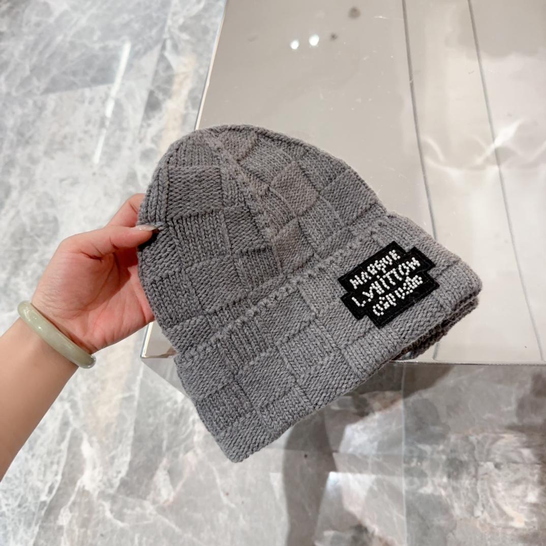 Louis Vuitton Pearls Beanie - PerfectKickZ