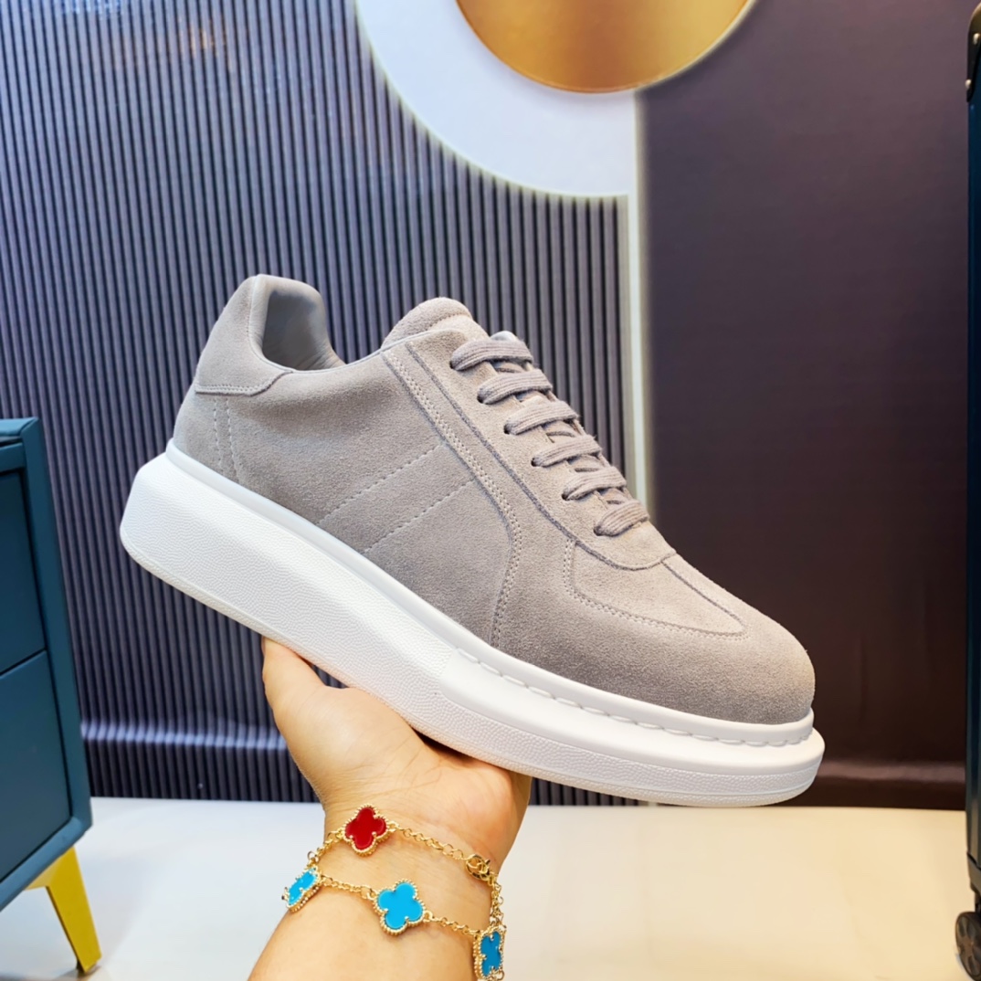 Alexander Mqueen Oversized Sneakers - PerfectKickZ