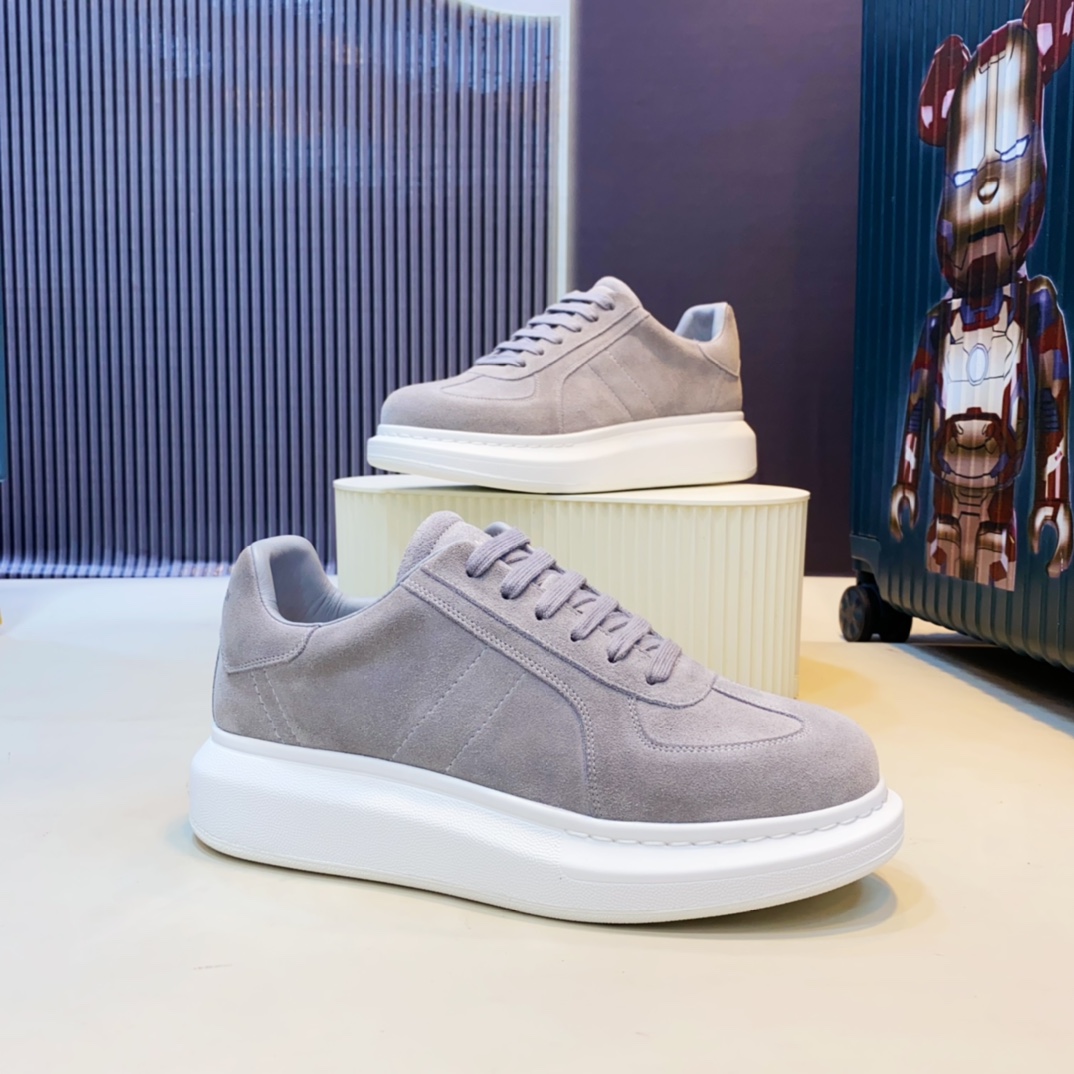 Alexander Mqueen Oversized Sneakers - PerfectKickZ