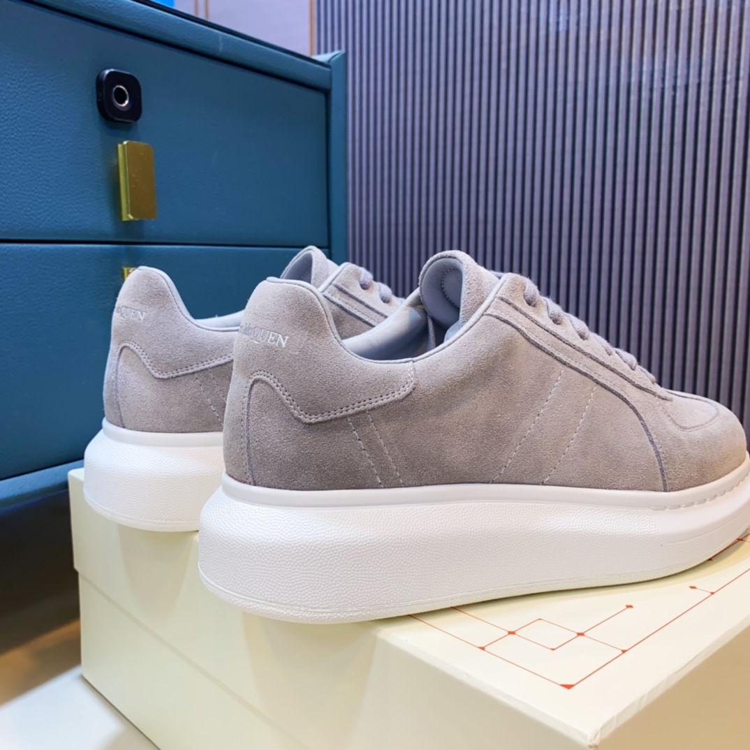 Alexander Mqueen Oversized Sneakers - PerfectKickZ