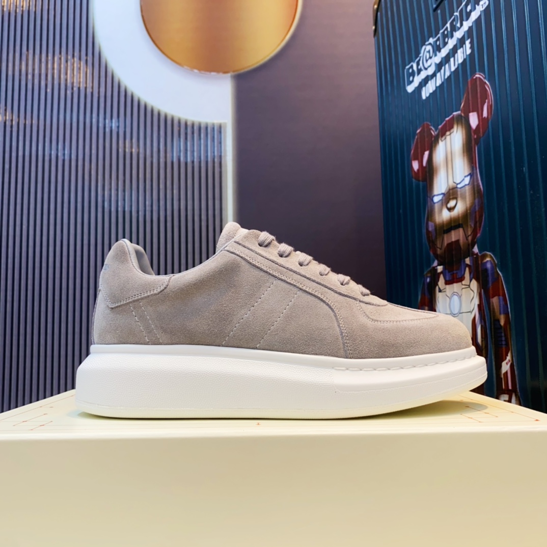 Alexander Mqueen Oversized Sneakers - PerfectKickZ