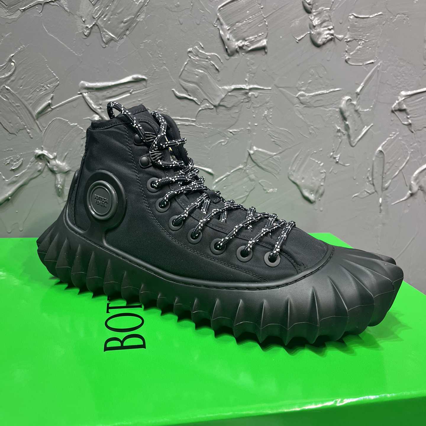 Bottega Veneta Denver Sneaker - PerfectKickZ