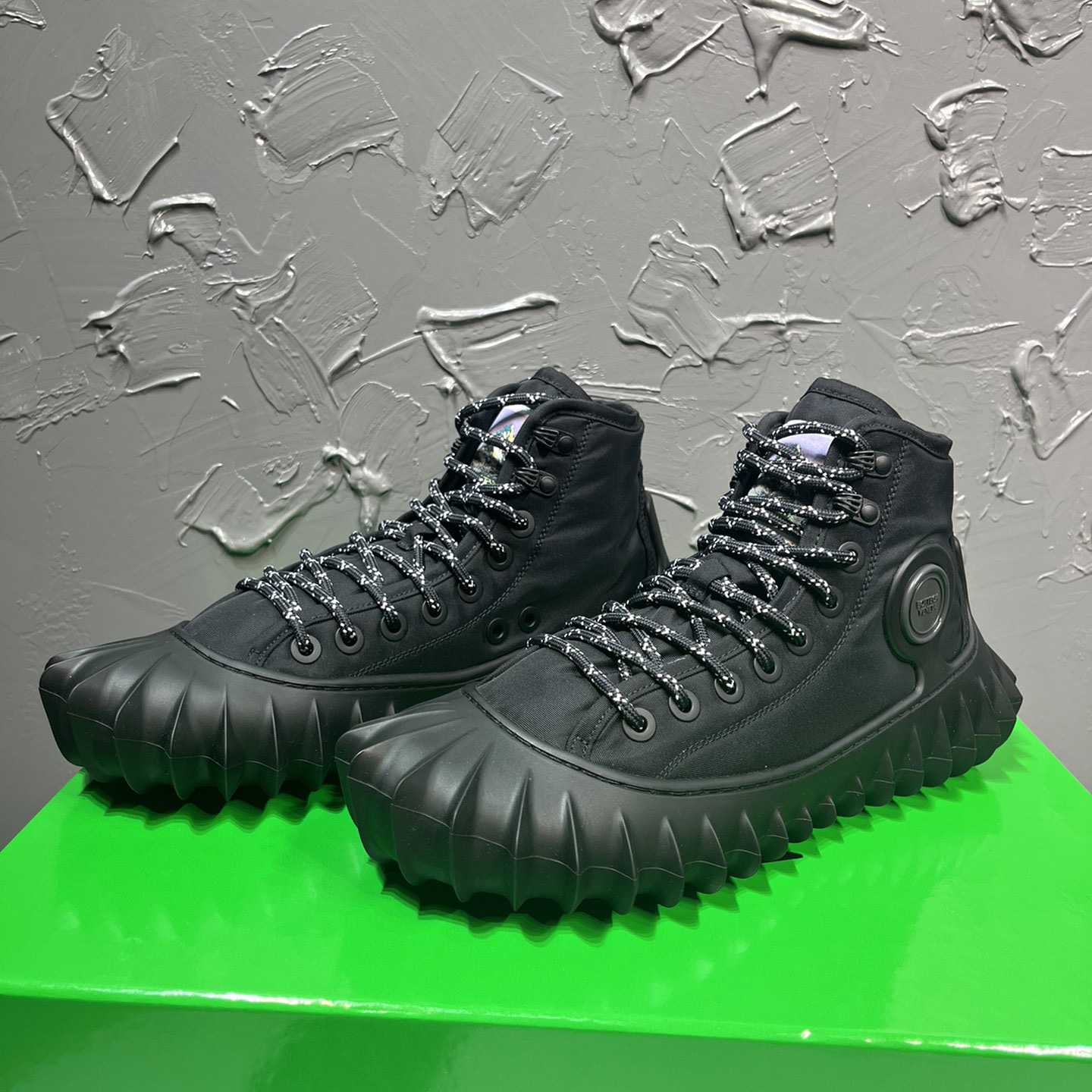 Bottega Veneta Denver Sneaker - PerfectKickZ