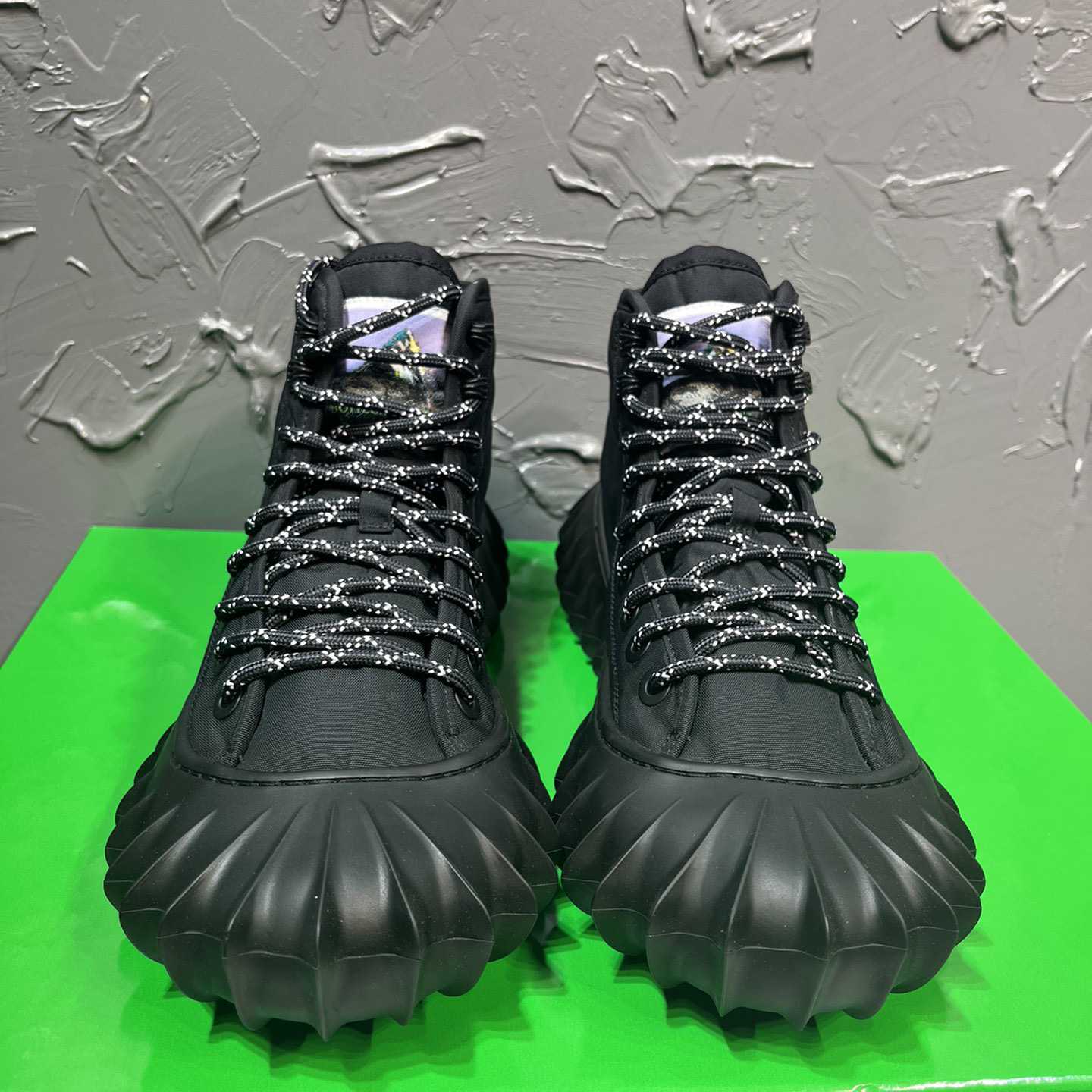 Bottega Veneta Denver Sneaker - PerfectKickZ