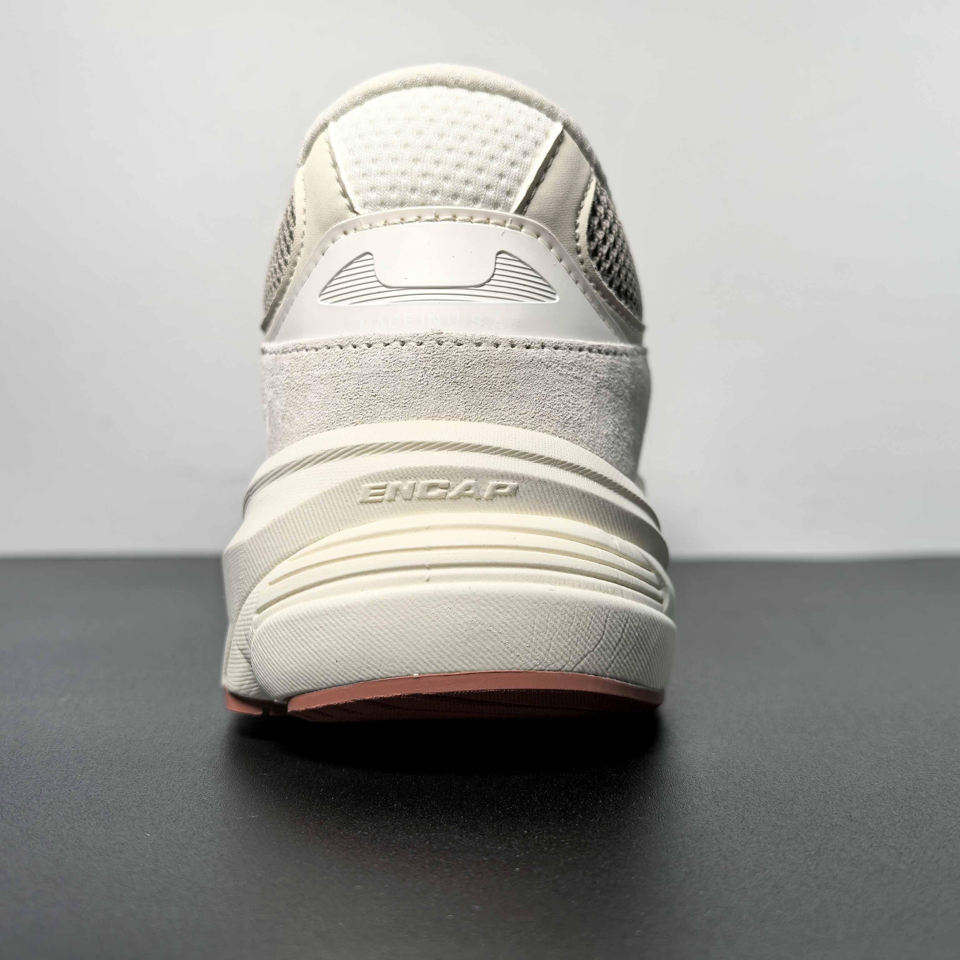 Loro Piano x New Balance Sneakers      U990LO6   - PerfectKickZ