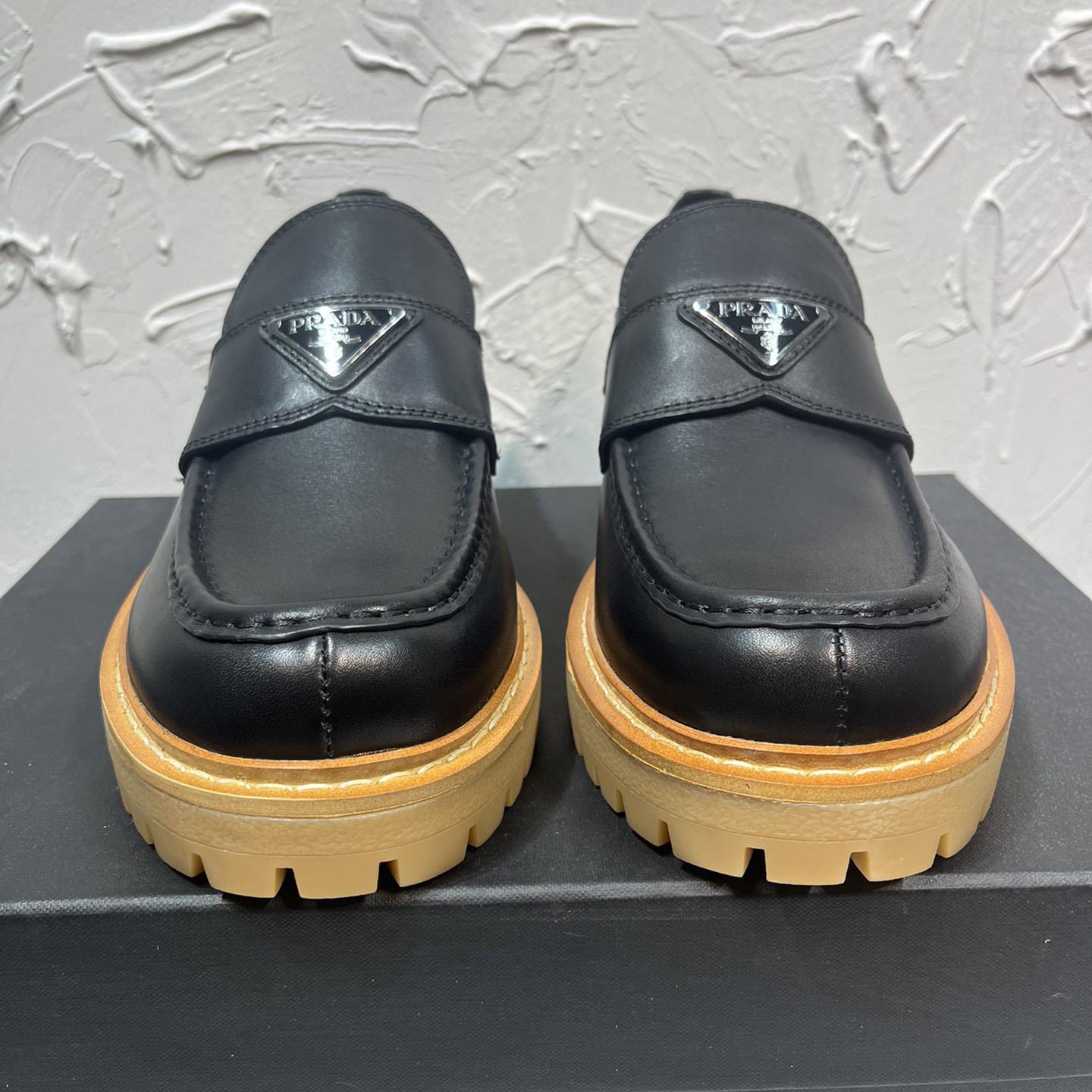 Prada Leather Loafers In Black - 