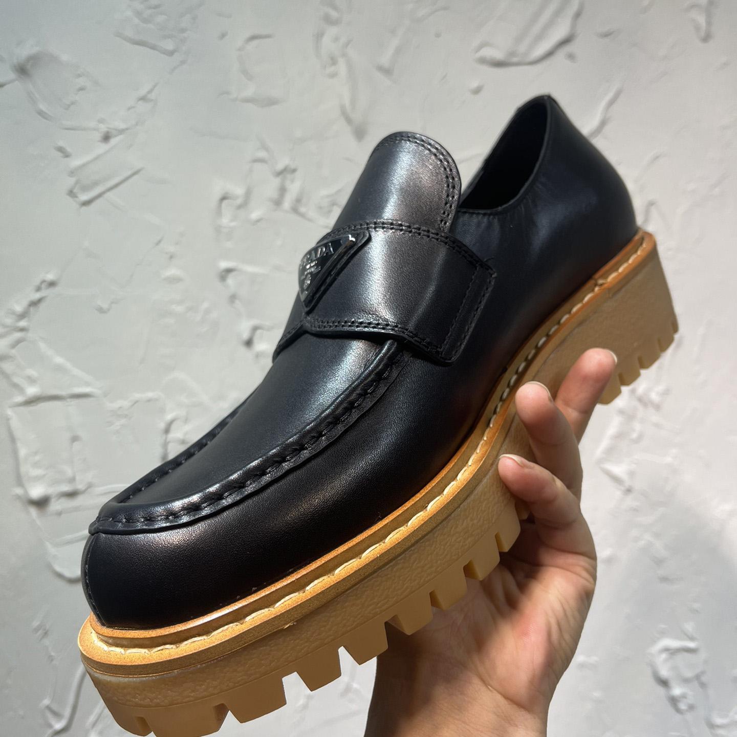 Prada Leather Loafers In Black - 