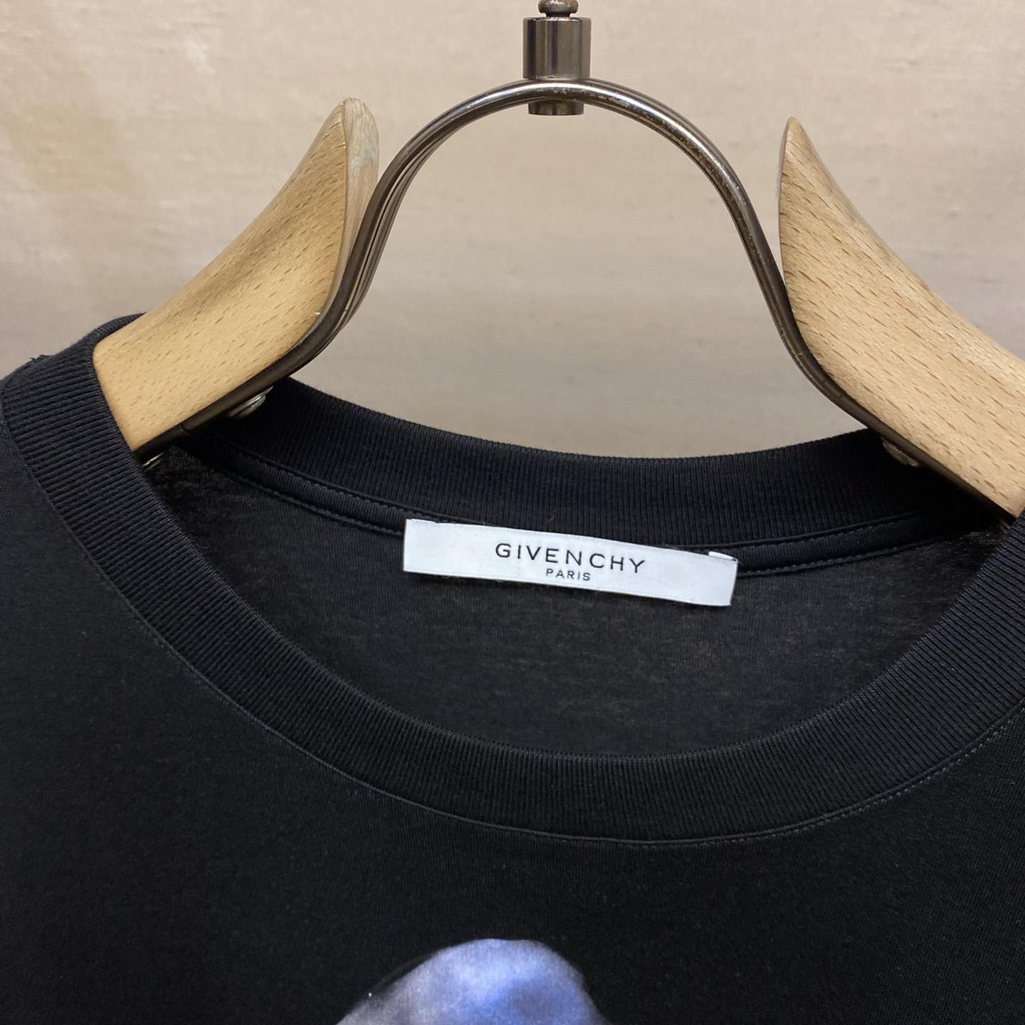 Givenchy Black Shark T-Shirt - PerfectKickZ