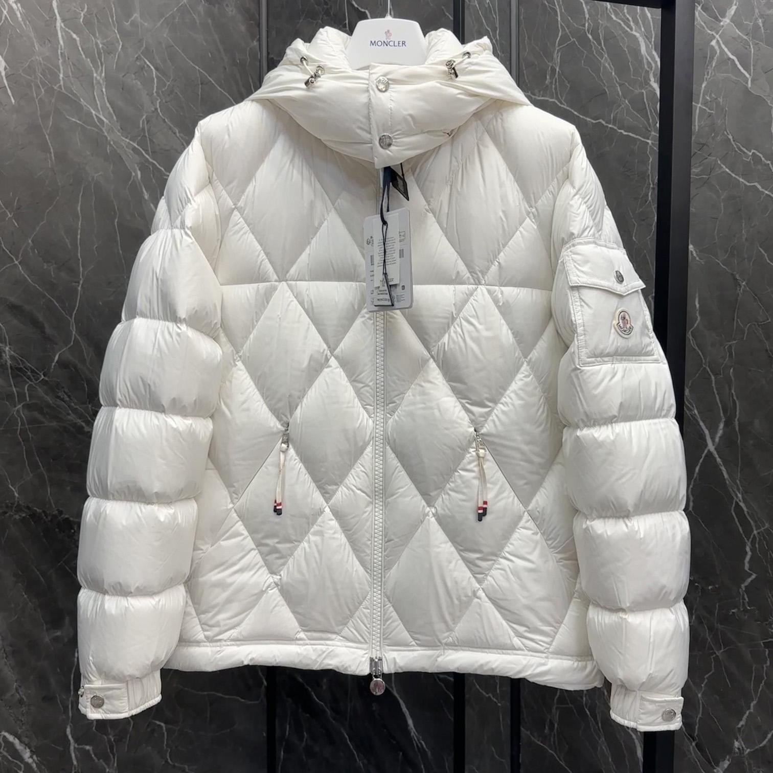 Moncler Averole Short Down Jacket - PerfectKickZ