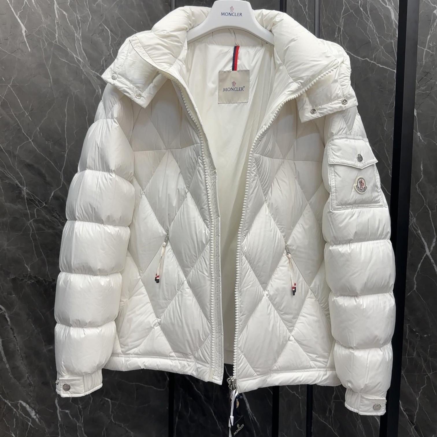 Moncler Averole Short Down Jacket - PerfectKickZ