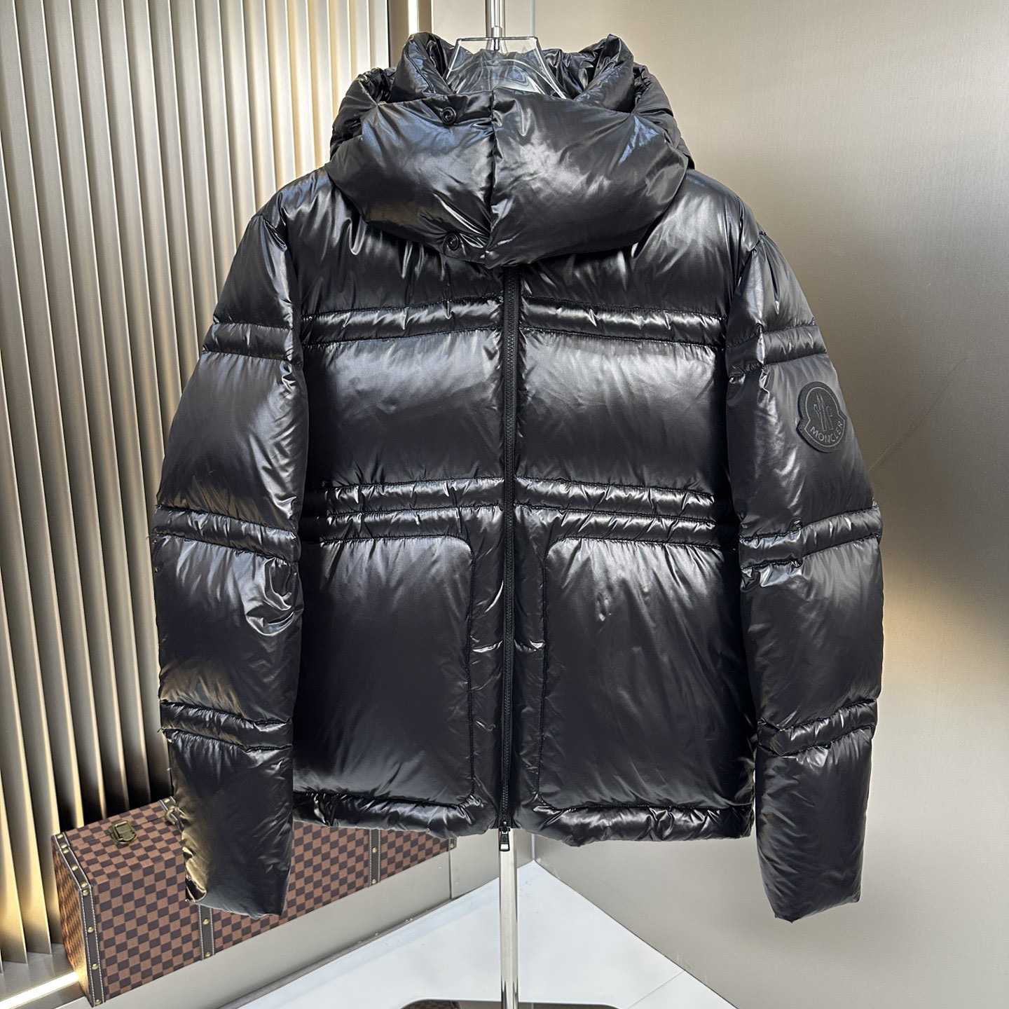 Moncler Thuban Nylon Laquè Down Jacket - 