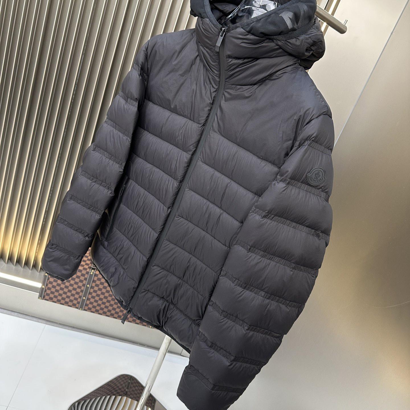 Moncler Hooded Puffer Jacket - 