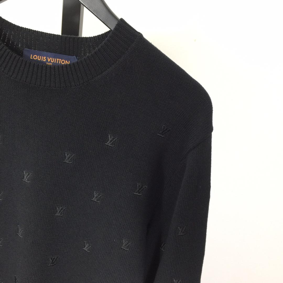 Louis Vuitton Embroidered Signature Merino Crewneck    1AFIXC - PerfectKickZ