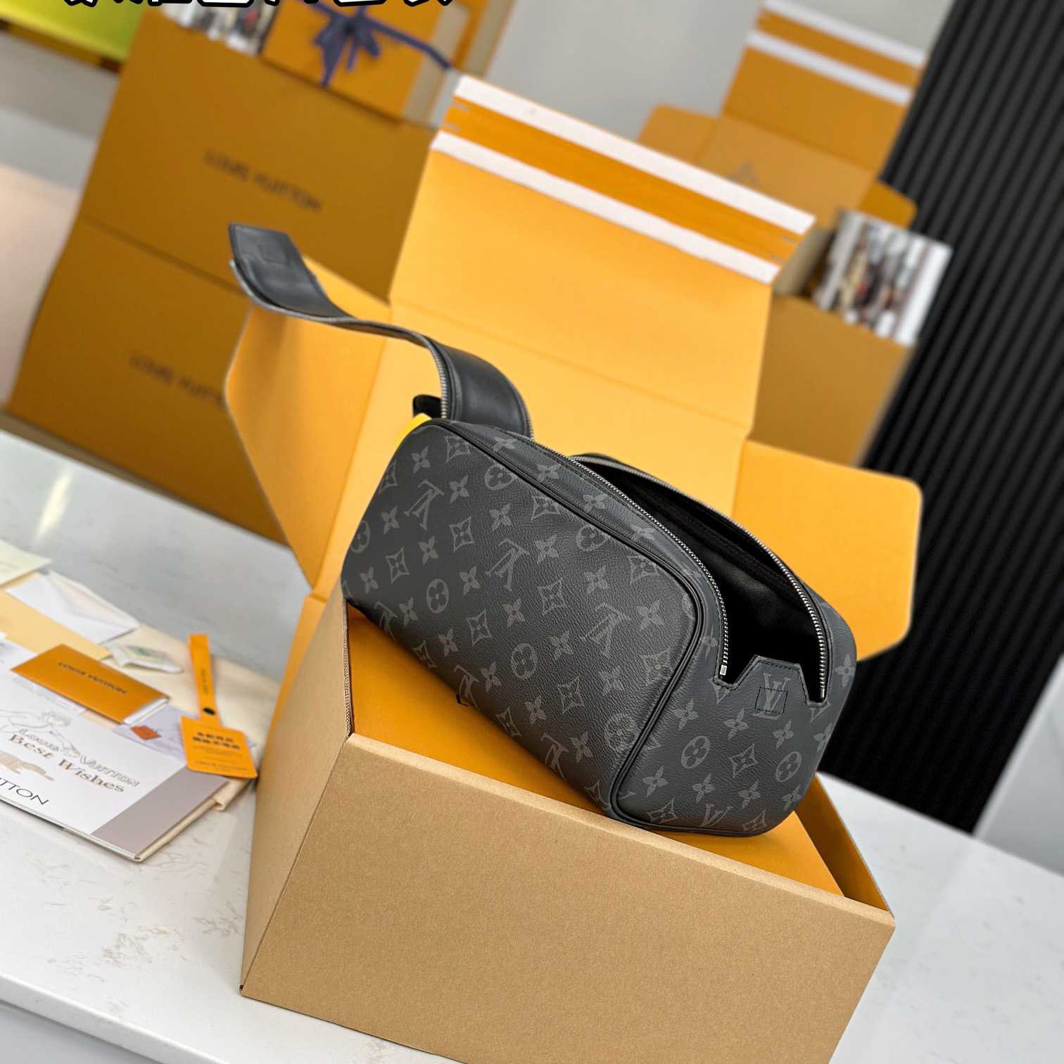 Louis Vuitton Dopp Kit    M46354 - PerfectKickZ