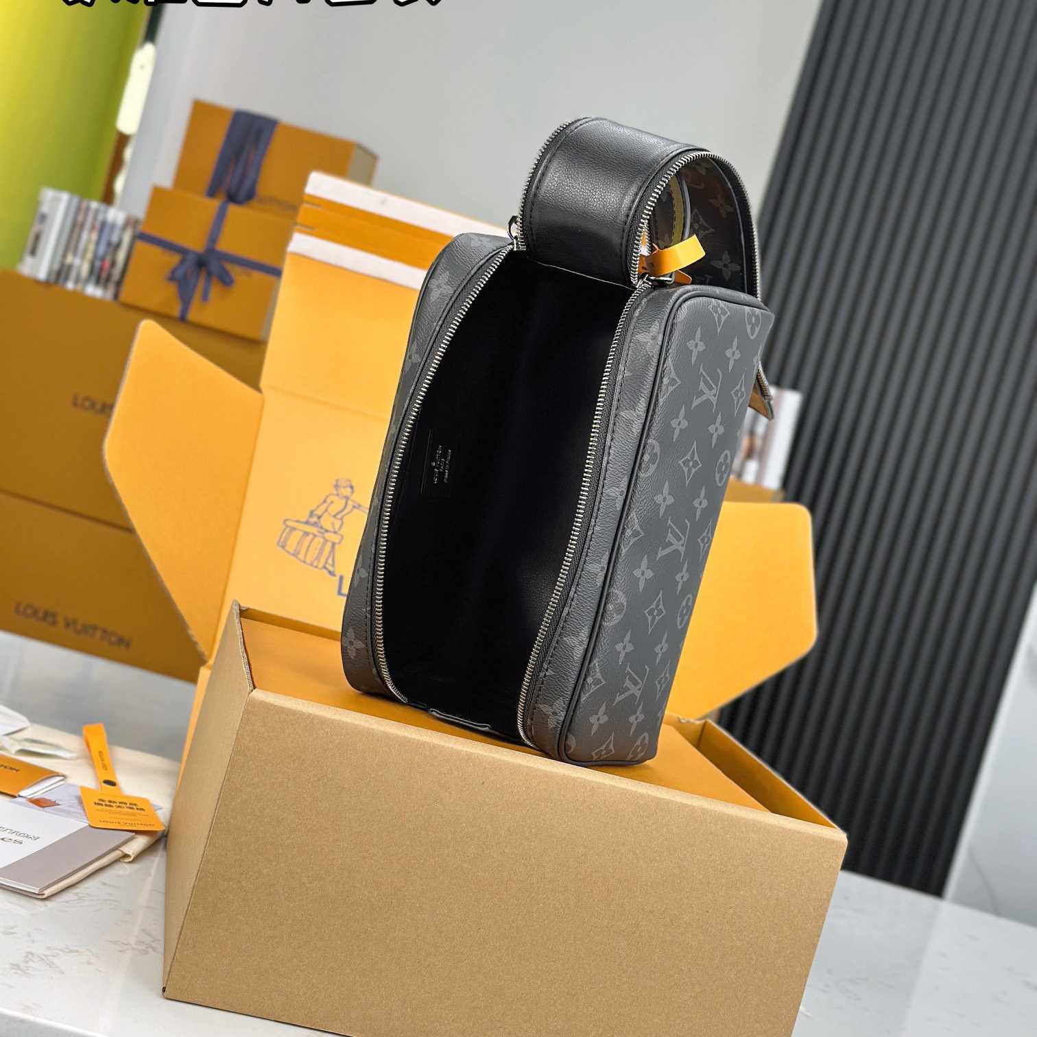 Louis Vuitton Dopp Kit    M46354 - PerfectKickZ