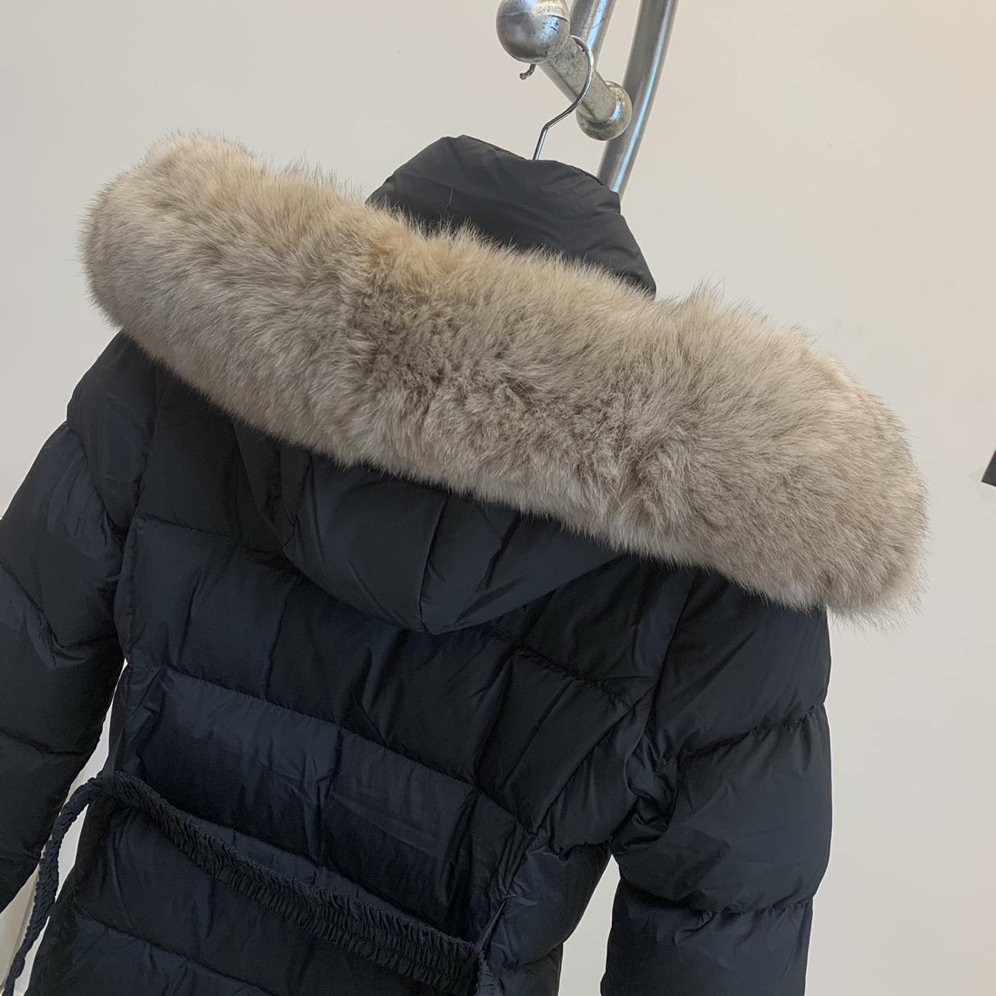 Moncler Leersie Long Down Jacket - PerfectKickZ