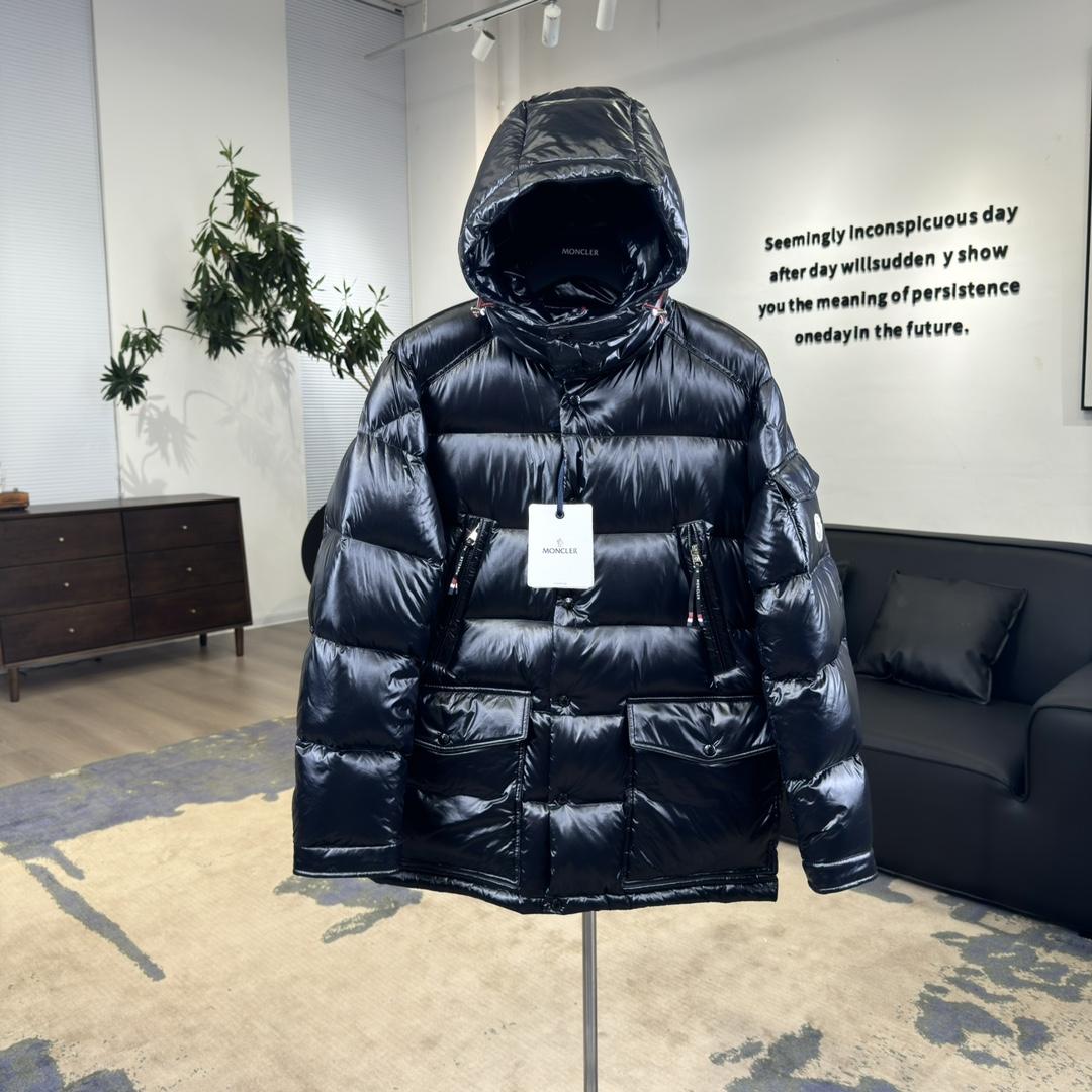 Moncler Chiablese Short Down Jacket  - PerfectKickZ