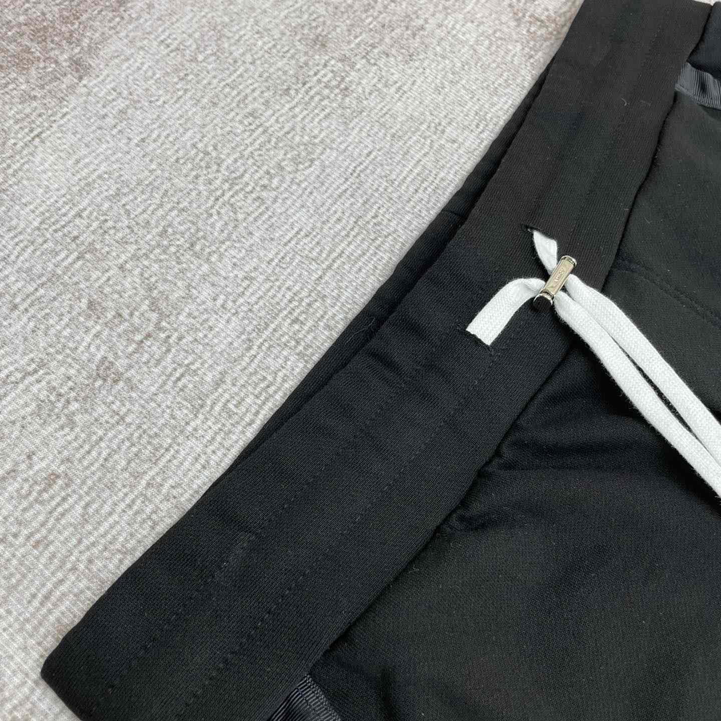 Amiri Sweatpants   x08 - PerfectKickZ