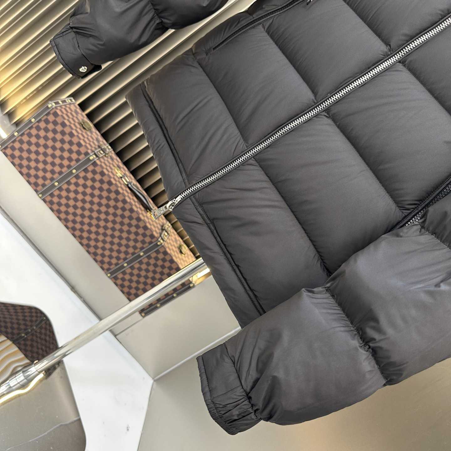 Moncler Poirier Puffer Jacket - PerfectKickZ