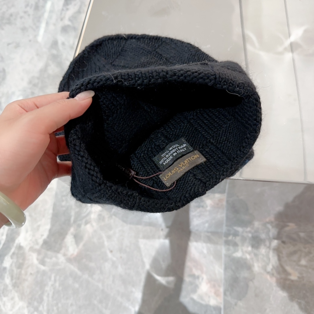 Louis Vuitton Pearls Beanie - PerfectKickZ