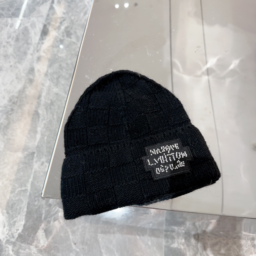 Louis Vuitton Pearls Beanie - PerfectKickZ
