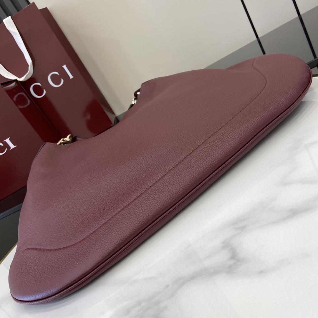 Gucci B Medium Shoulder Bag - PerfectKickZ