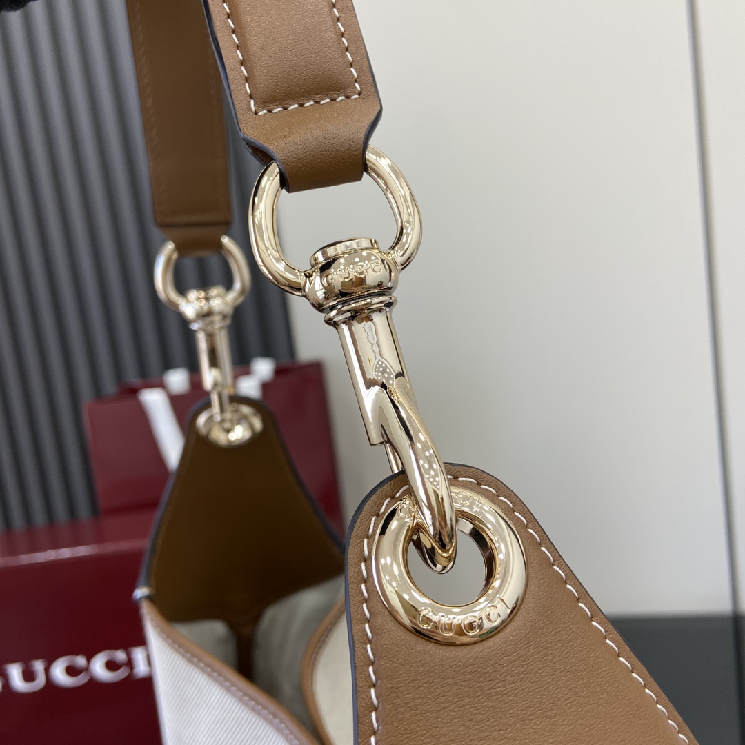 Gucci B Medium Shoulder Bag - PerfectKickZ