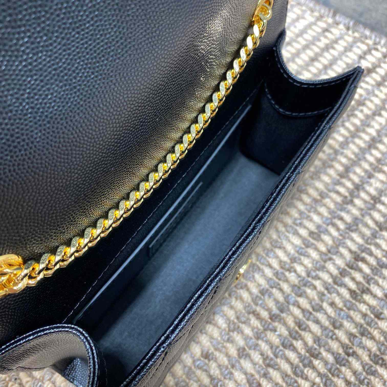 Saint Laurent Envelope Small In Quilted Grain De Poudre Embossed Leather - 