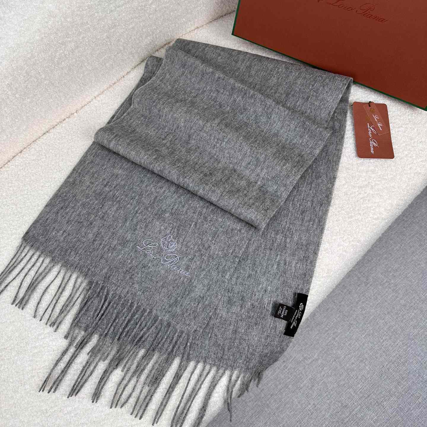Loro Piana Grande Unita Scarf - PerfectKickZ