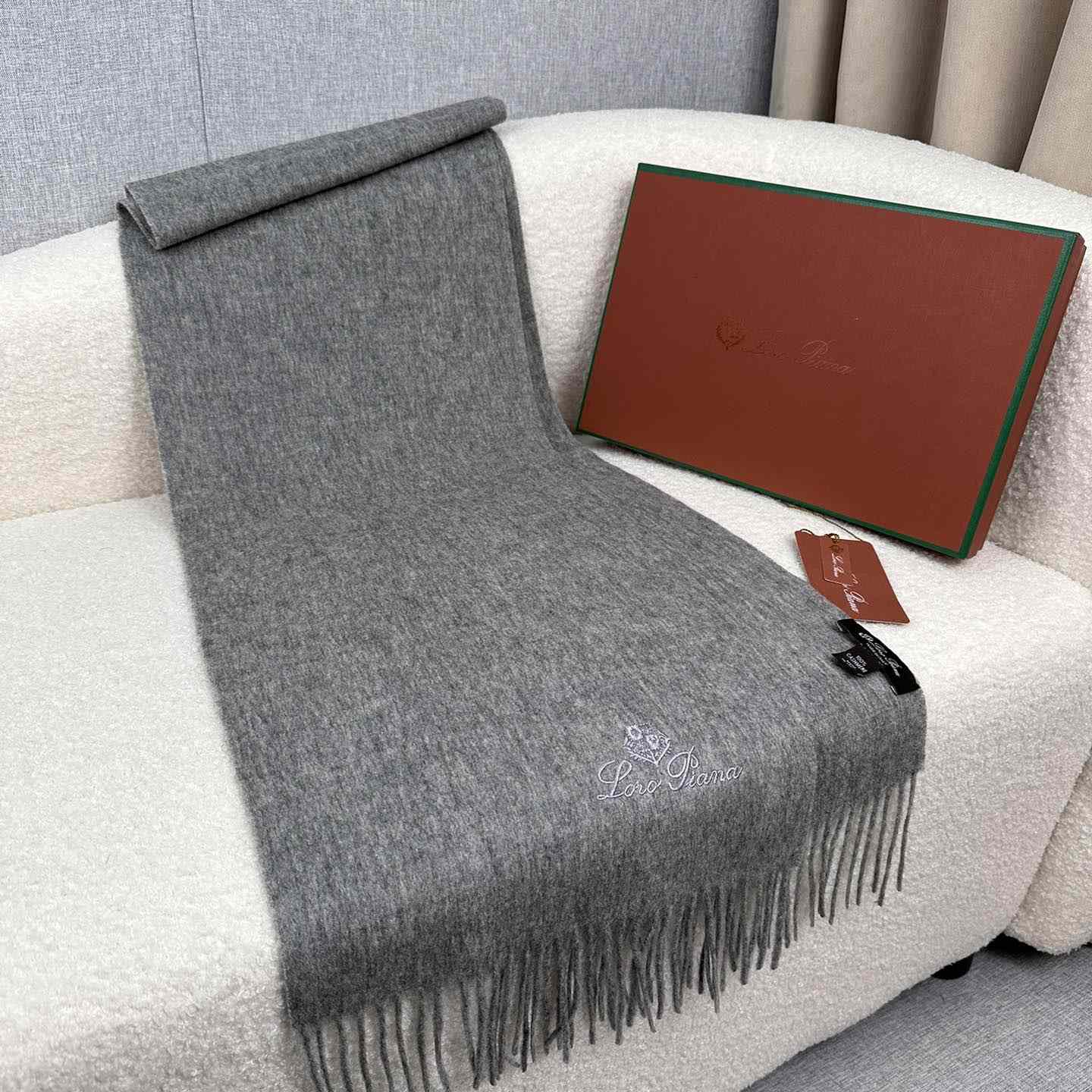 Loro Piana Grande Unita Scarf - PerfectKickZ