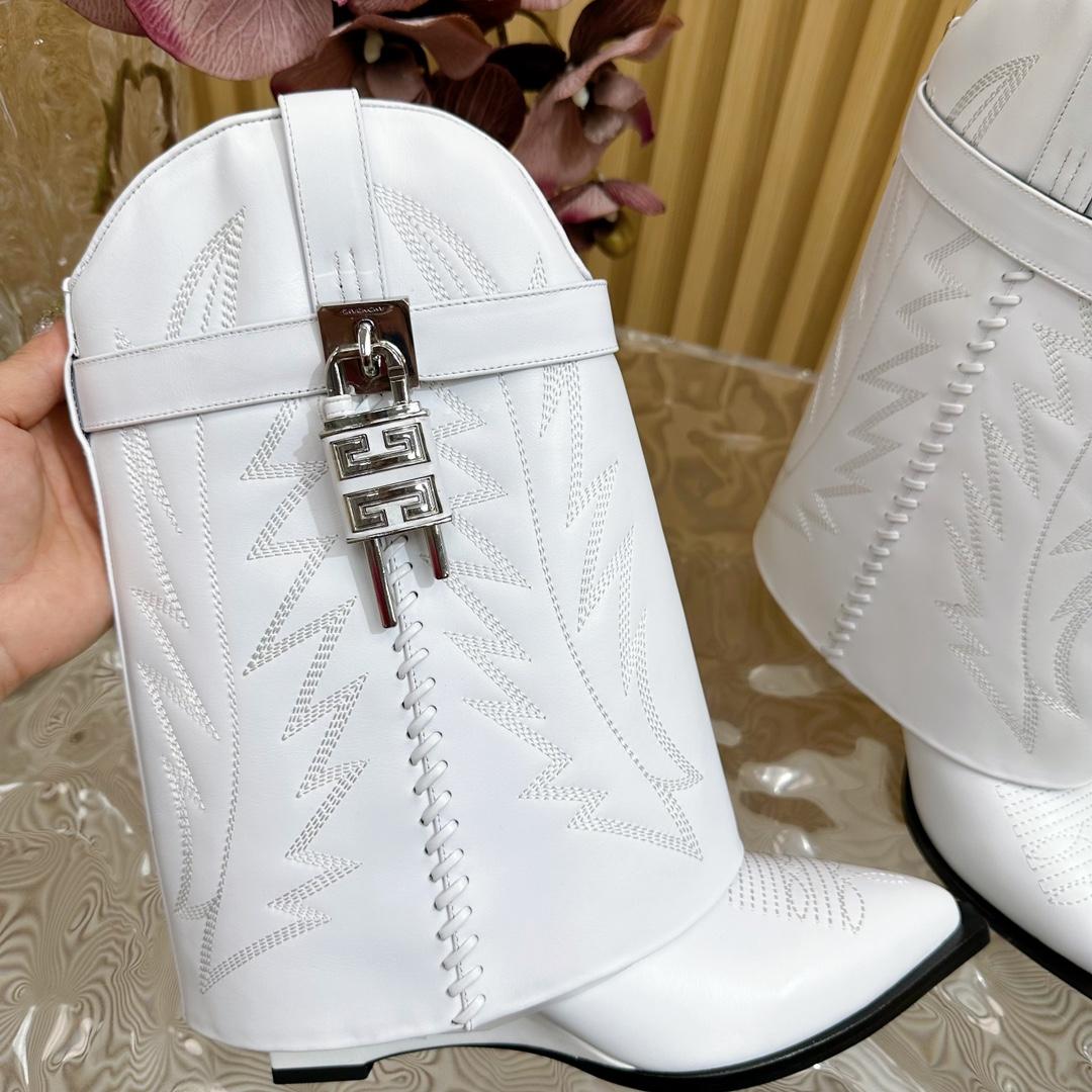 Givenchy Shark Lock Cowboy Ankle Boots In Leather - PerfectKickZ