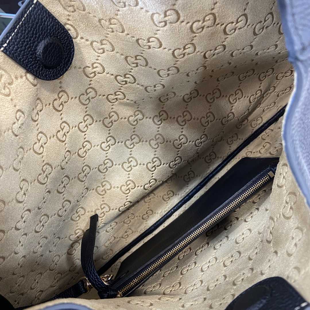 Gucci B Medium Shoulder Bag - PerfectKickZ