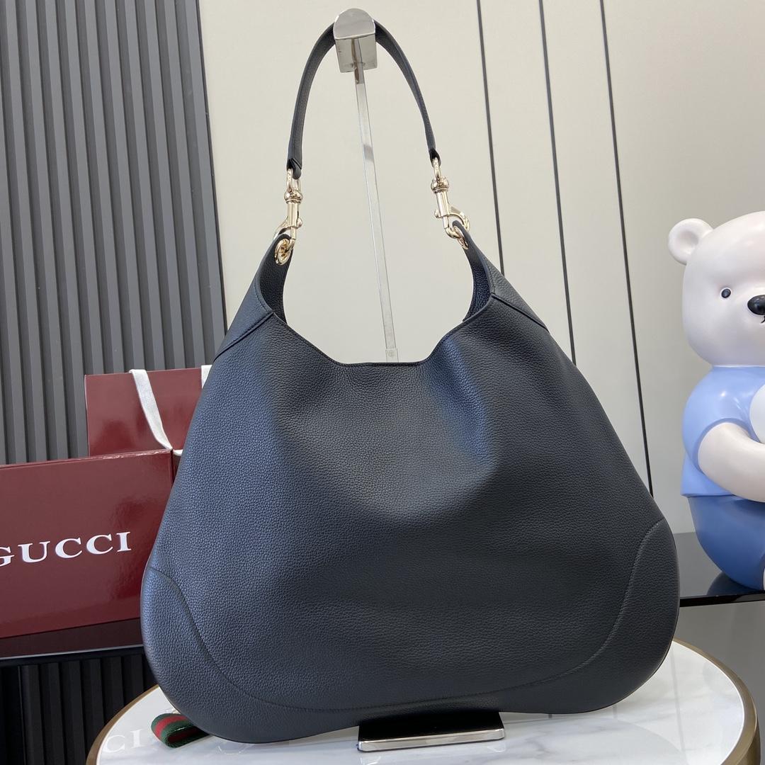 Gucci B Medium Shoulder Bag - PerfectKickZ