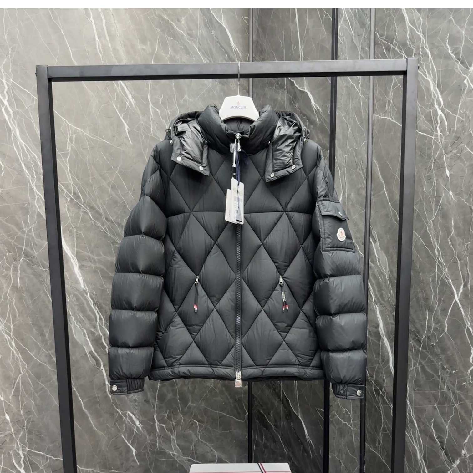 Moncler Averole Short Down Jacket - PerfectKickZ