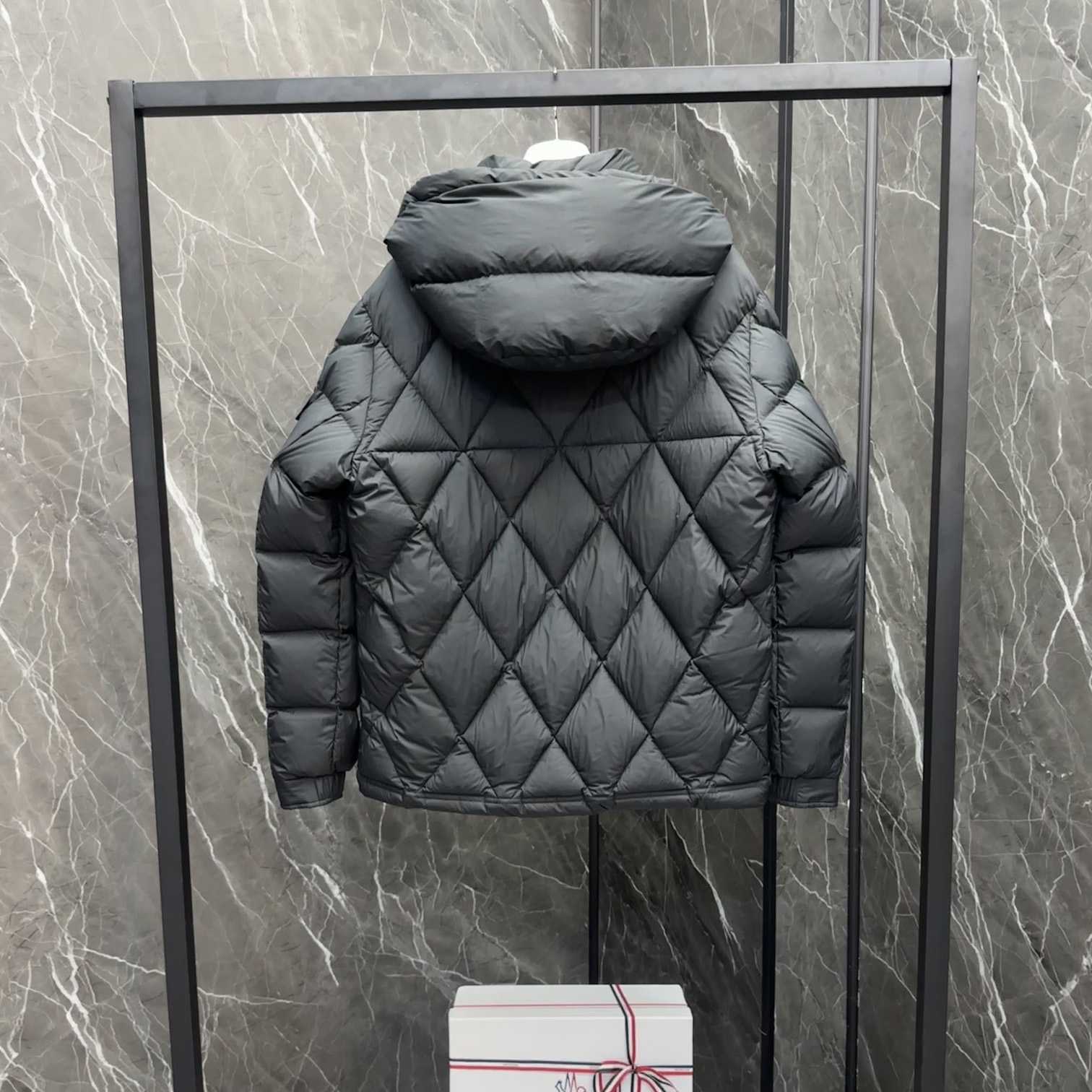 Moncler Averole Short Down Jacket - PerfectKickZ