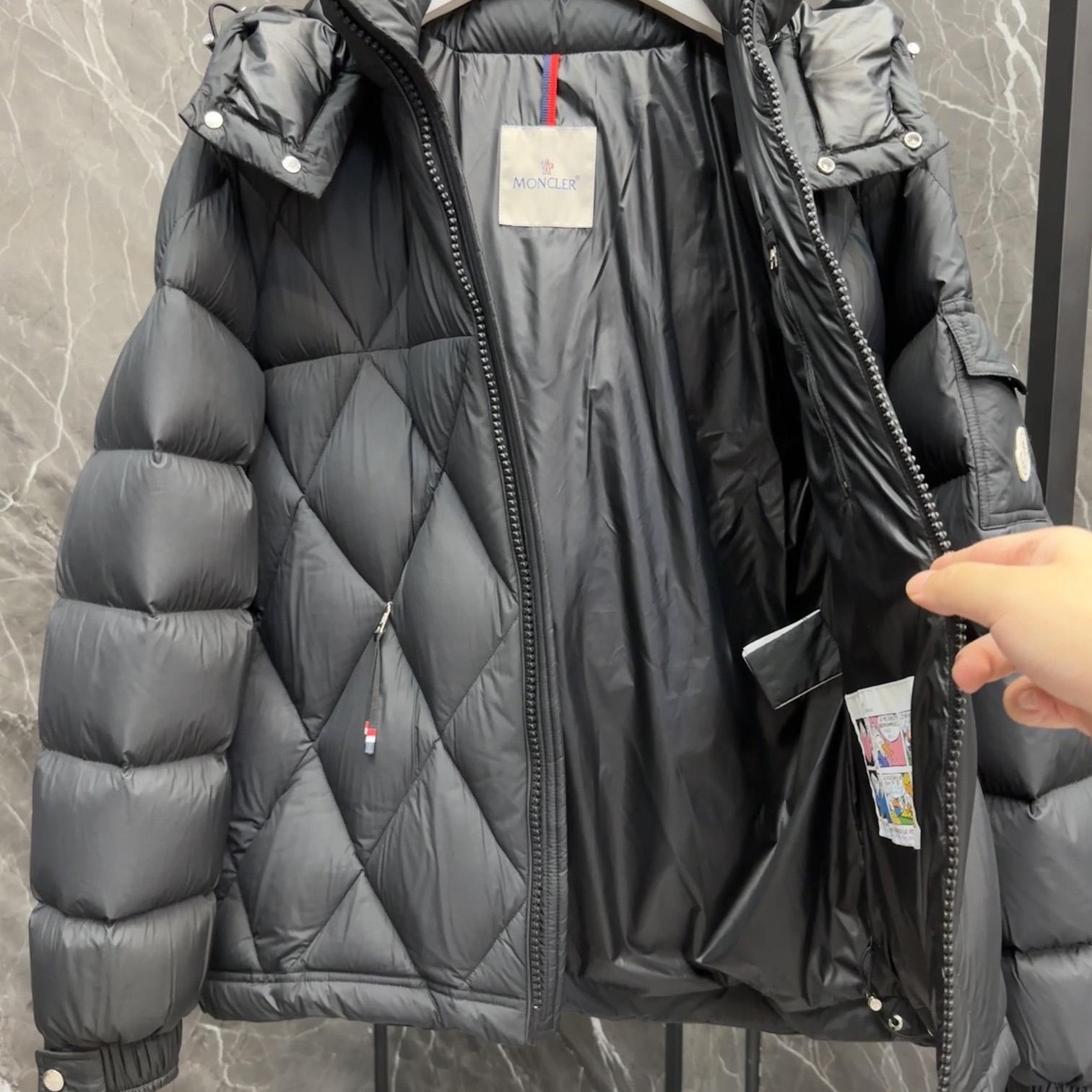 Moncler Averole Short Down Jacket - PerfectKickZ
