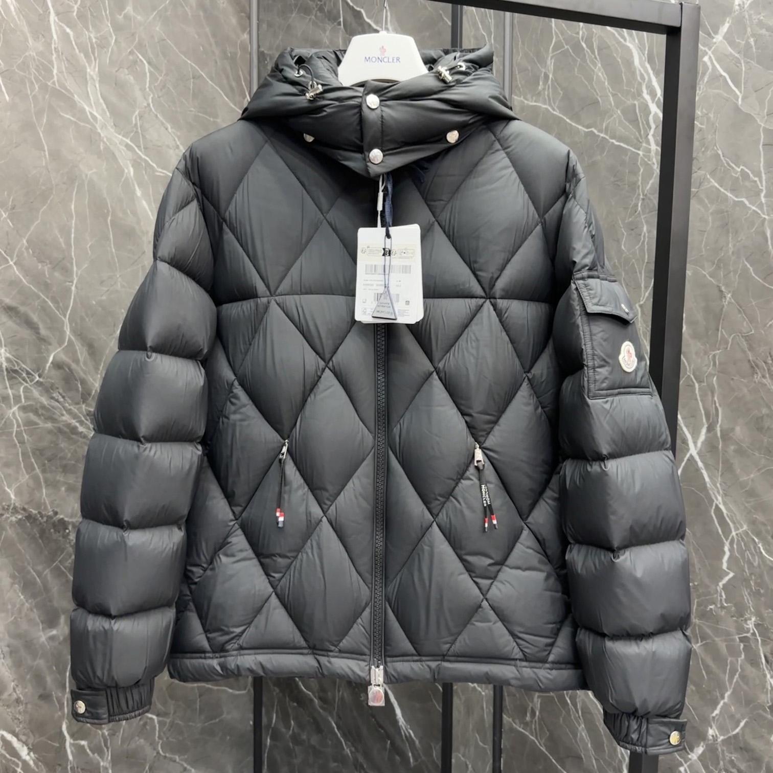 Moncler Averole Short Down Jacket - PerfectKickZ