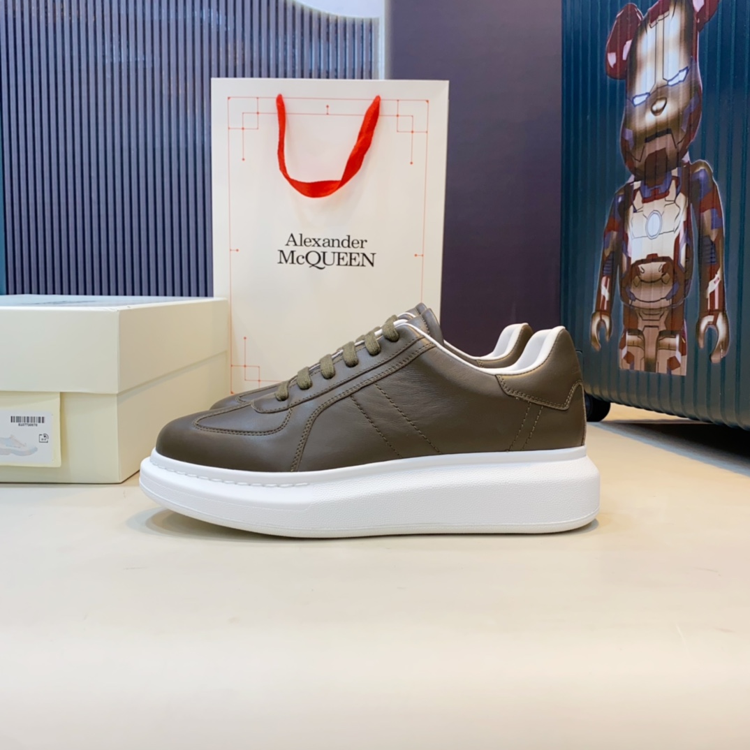 Alexander Mqueen Oversized Sneakers - PerfectKickZ