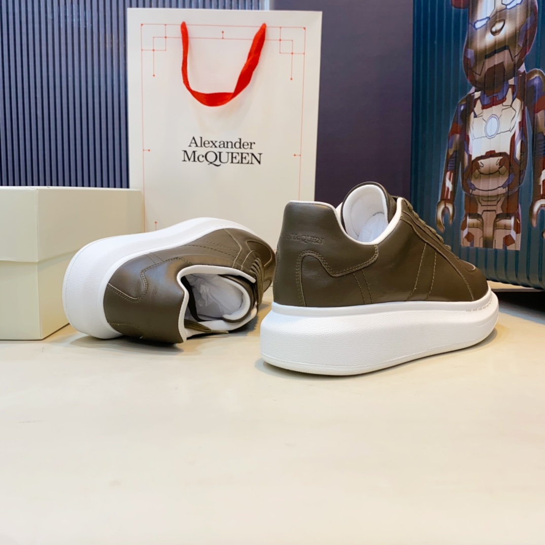 Alexander Mqueen Oversized Sneakers - PerfectKickZ
