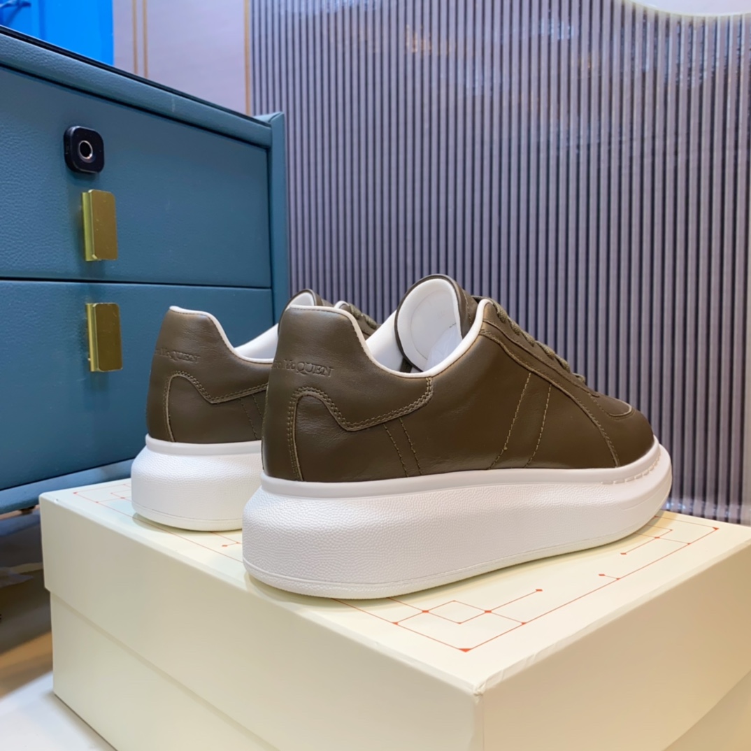 Alexander Mqueen Oversized Sneakers - PerfectKickZ