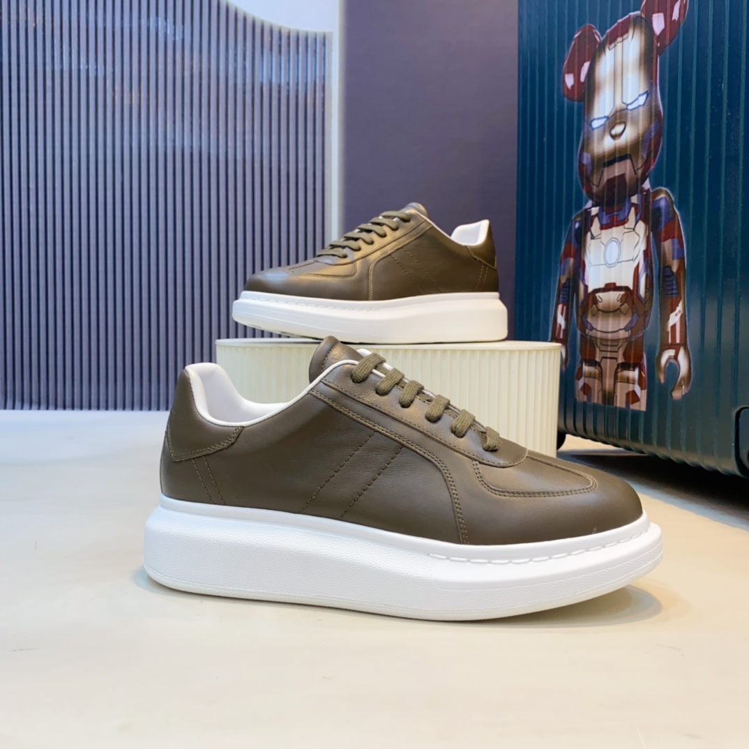 Alexander Mqueen Oversized Sneakers - PerfectKickZ