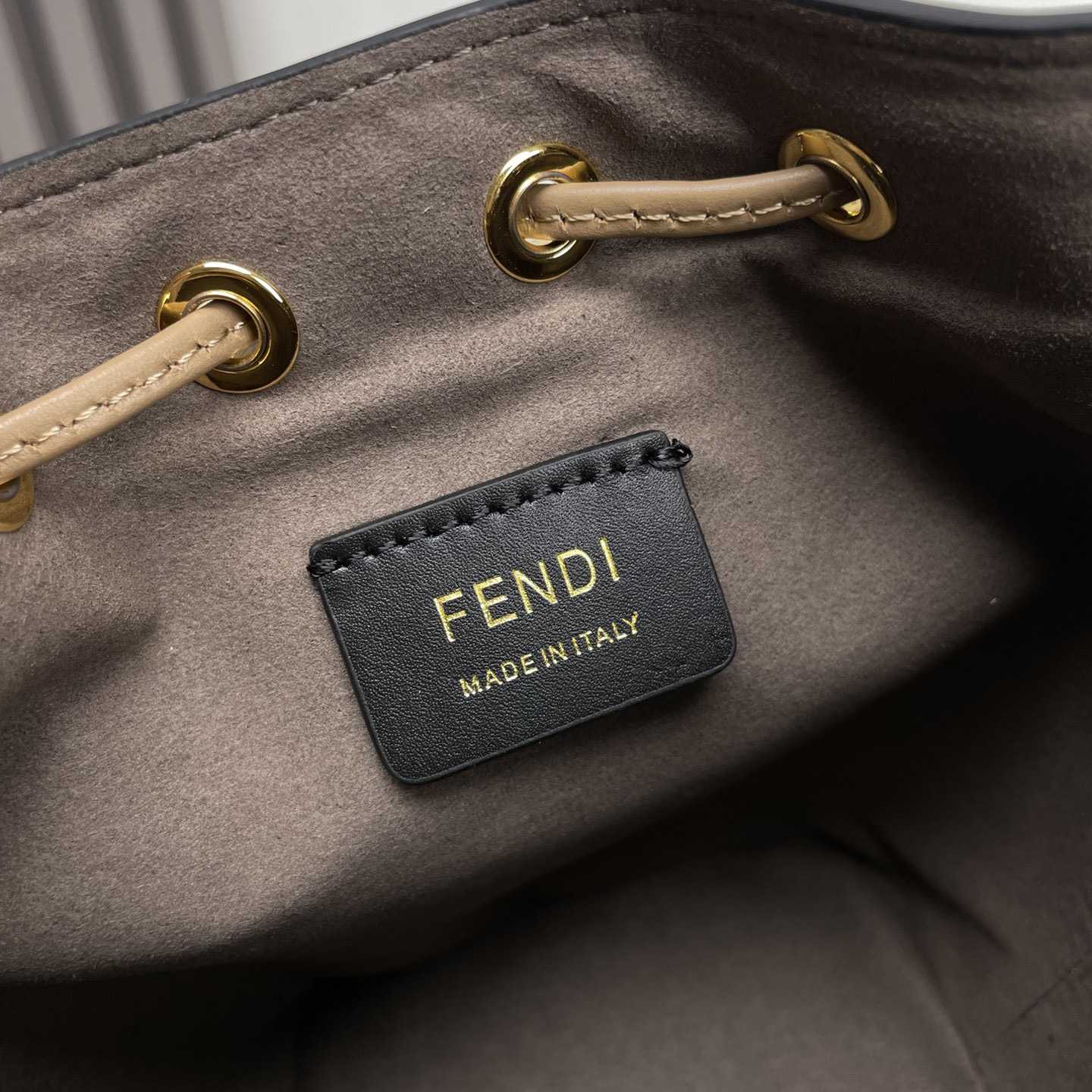 Fendi Small Mon Tresor Bucket  (18-12-10cm) - PerfectKickZ
