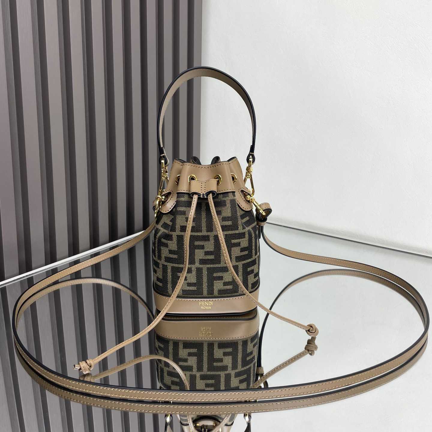Fendi Small Mon Tresor Bucket  (18-12-10cm) - PerfectKickZ